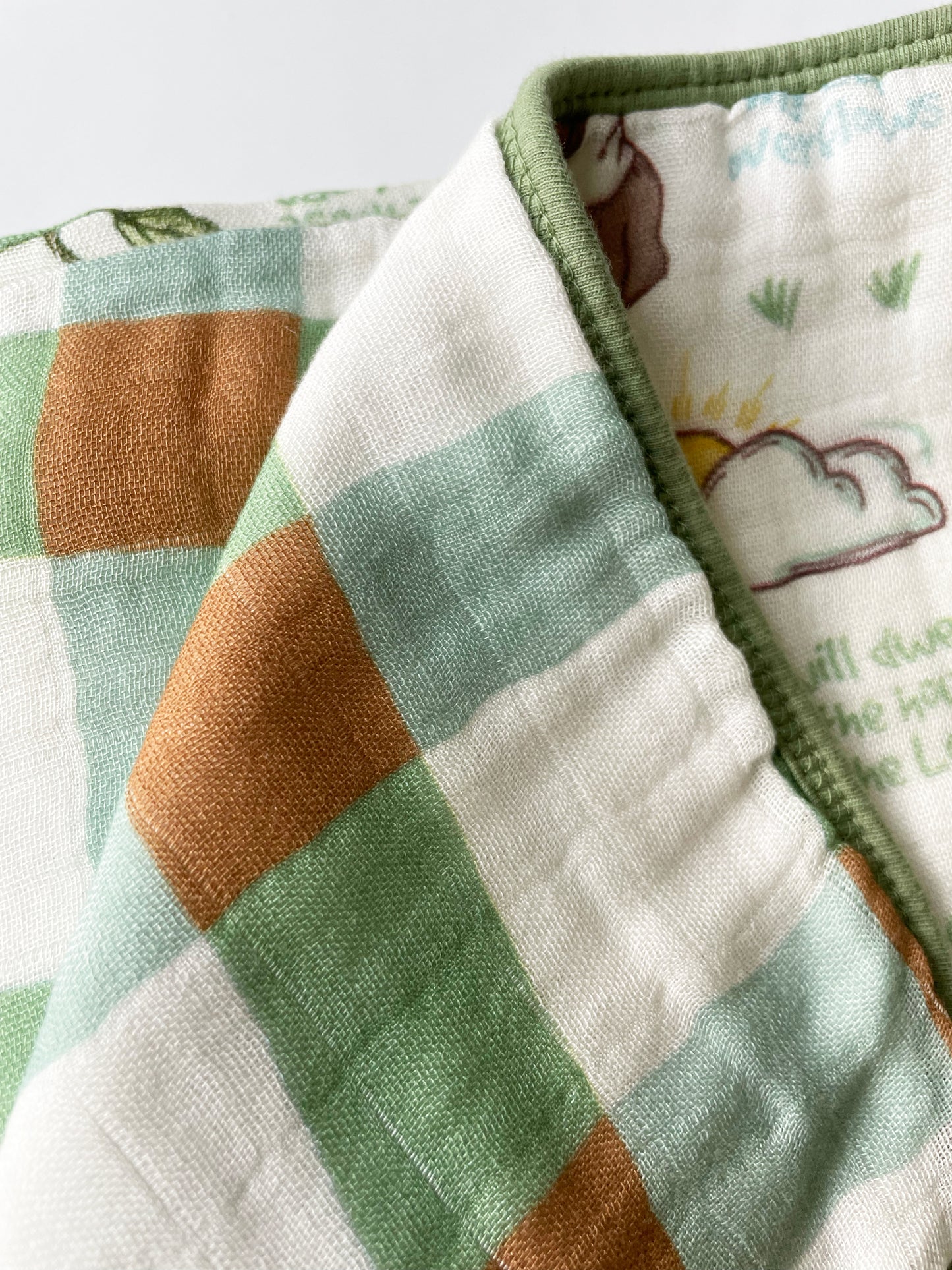 The Good Shepherd Muslin Deluxe Quilt